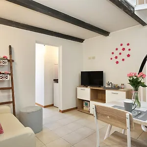 Santa Monaca 23 - Sweet Dreams In Apartment